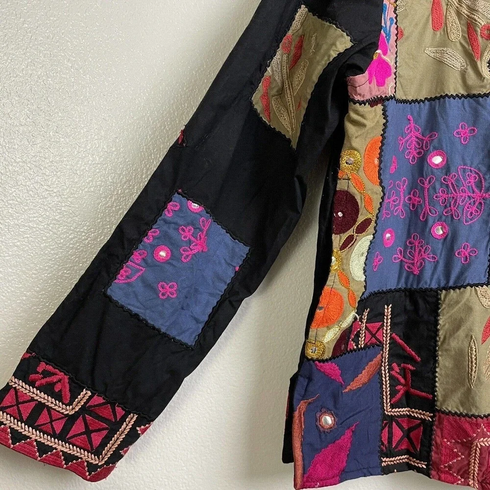 Anu by Natural Floral Jacket Large Womens Black Pink Embroidered Boho Patchwork